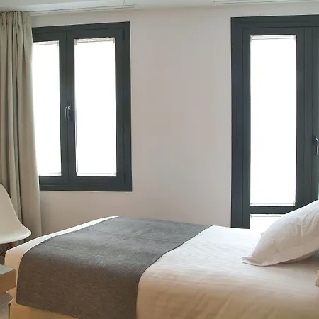 Le Petit Boutique (adults Only) 2* סנטנדר