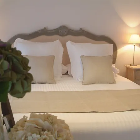 Le Petit Boutique Hotel 2*