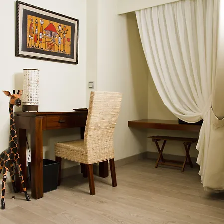 Le Petit Boutique Hotel 2*