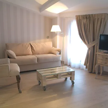 מלון Le Petit Boutique (adults Only) 2*