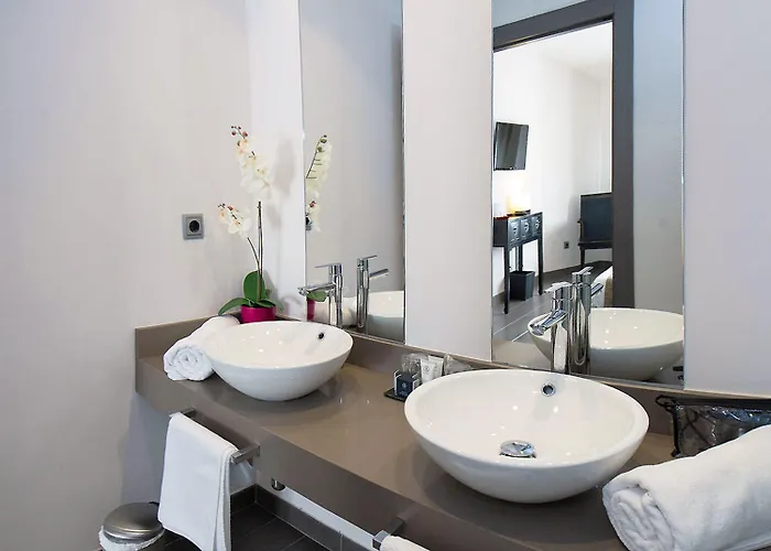 מלון Le Petit Boutique (adults Only) 2*