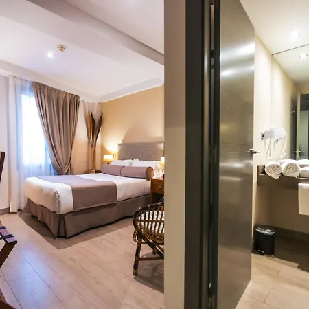 Le Petit Boutique (adults Only)