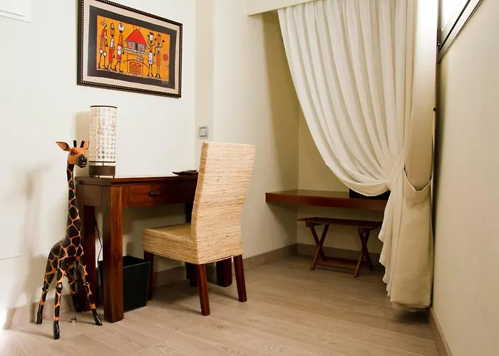 Le Petit Boutique (adults Only)