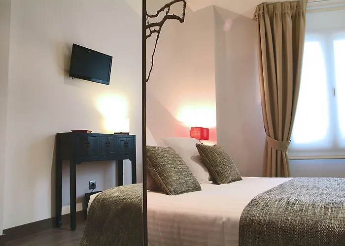 Le Petit Boutique (adults Only)